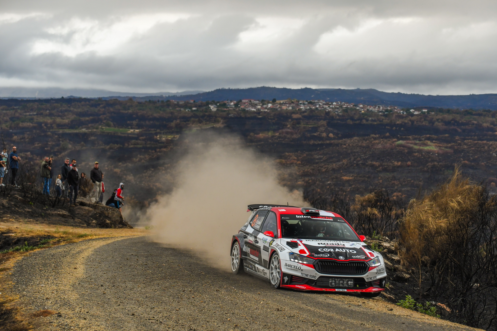 Ernesto Cunha / Valter Cardoso em Skoda Fabia RS Rally2